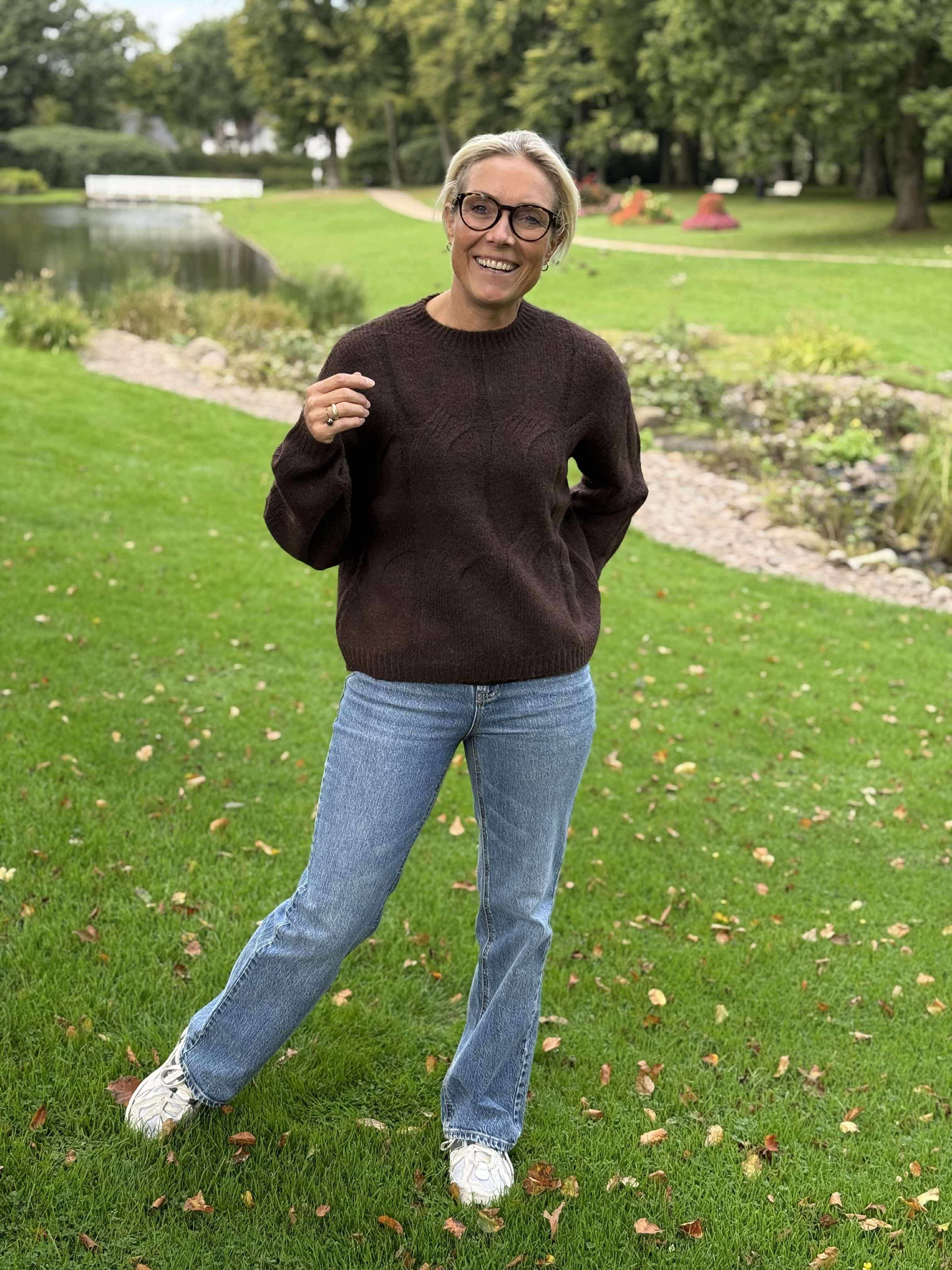 PCJENNA Pullover - Hot Fudge